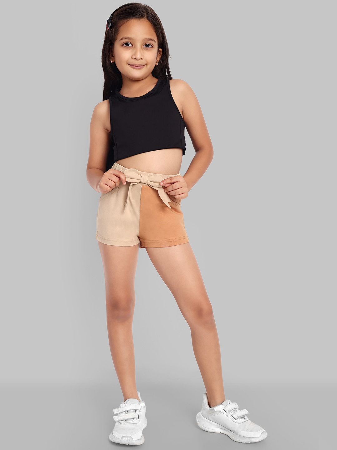 

ONE SKY Girls Colourblocked Shorts, Beige