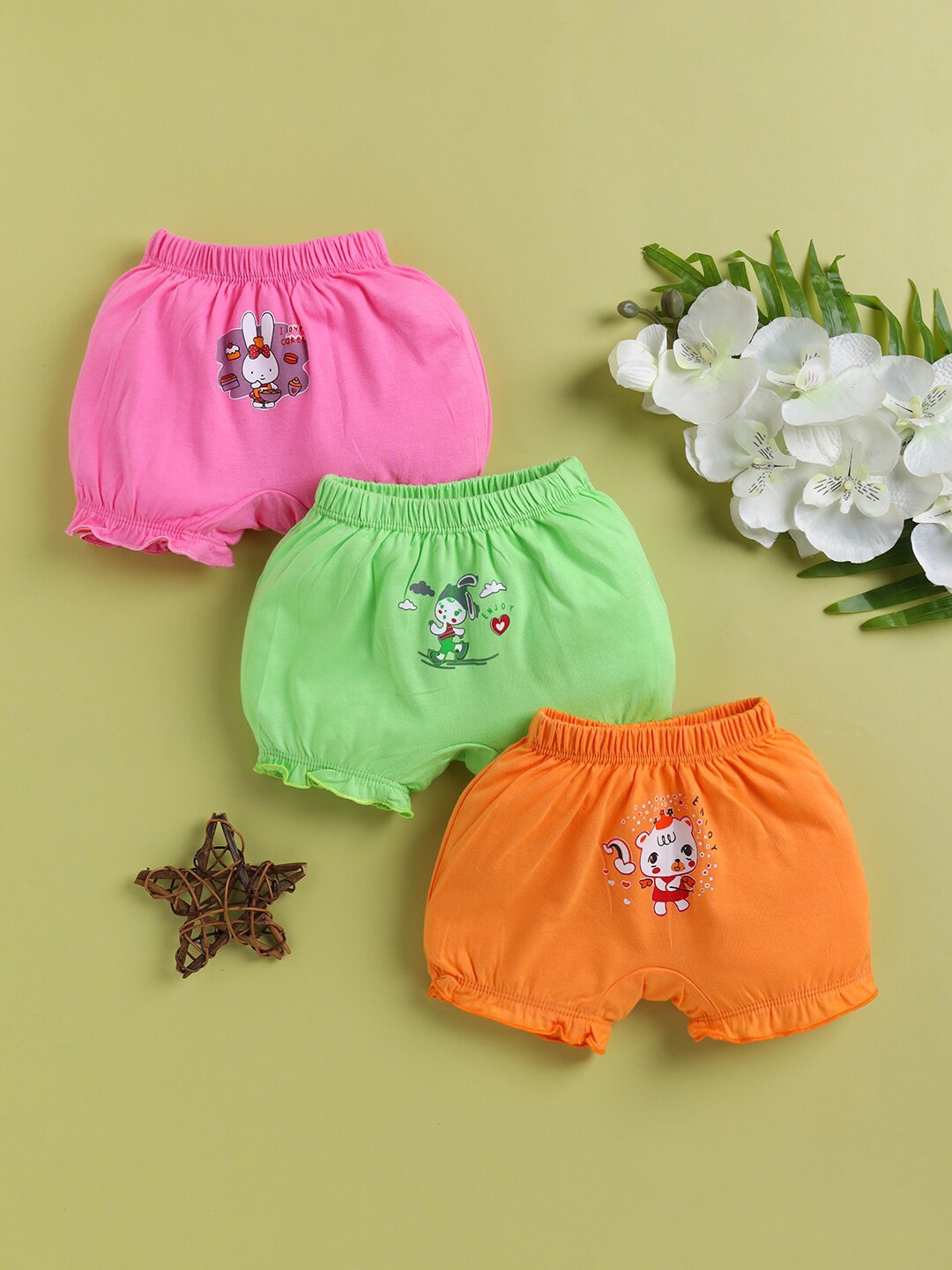 

Redden Infant Girls Pack Of 3 Printed Pure Cotton Briefs R-221M-PK3-2, Orange