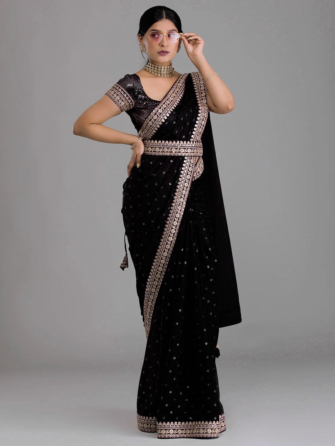 

KALINI Bandhani Embroidered Poly Chiffon Bandhani Saree, Black