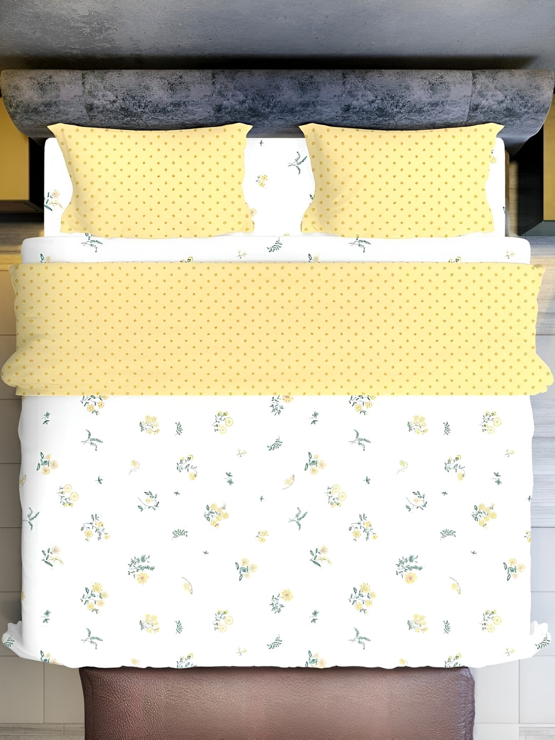 

UrbanArts Yellow & White Floral Printed Cotton 400 TC King Bedsheet With 2 Pillow Covers