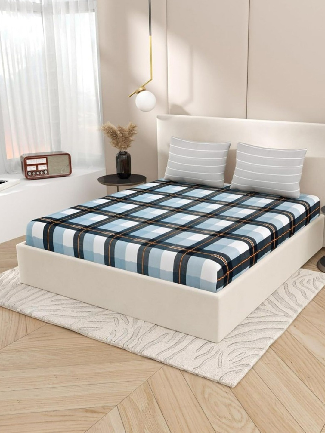 

UrbanArts Blue & White Striped Cotton 400 TC King Bedsheet With 2 Pillow Covers