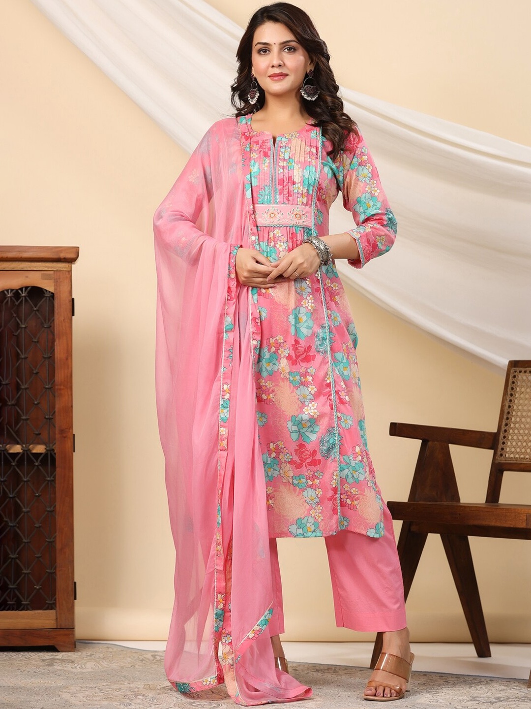 

KALINI Floral Printed Beads and Stones Straight Pure Cotton Kurta with Palazzos & Dupatta, Pink