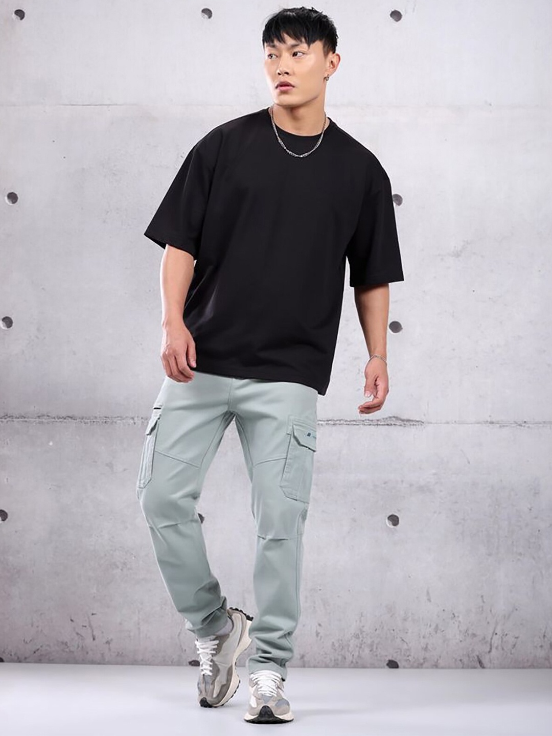 

RARESCAPE Round Neck Baggy Cotton T-shirt, Black