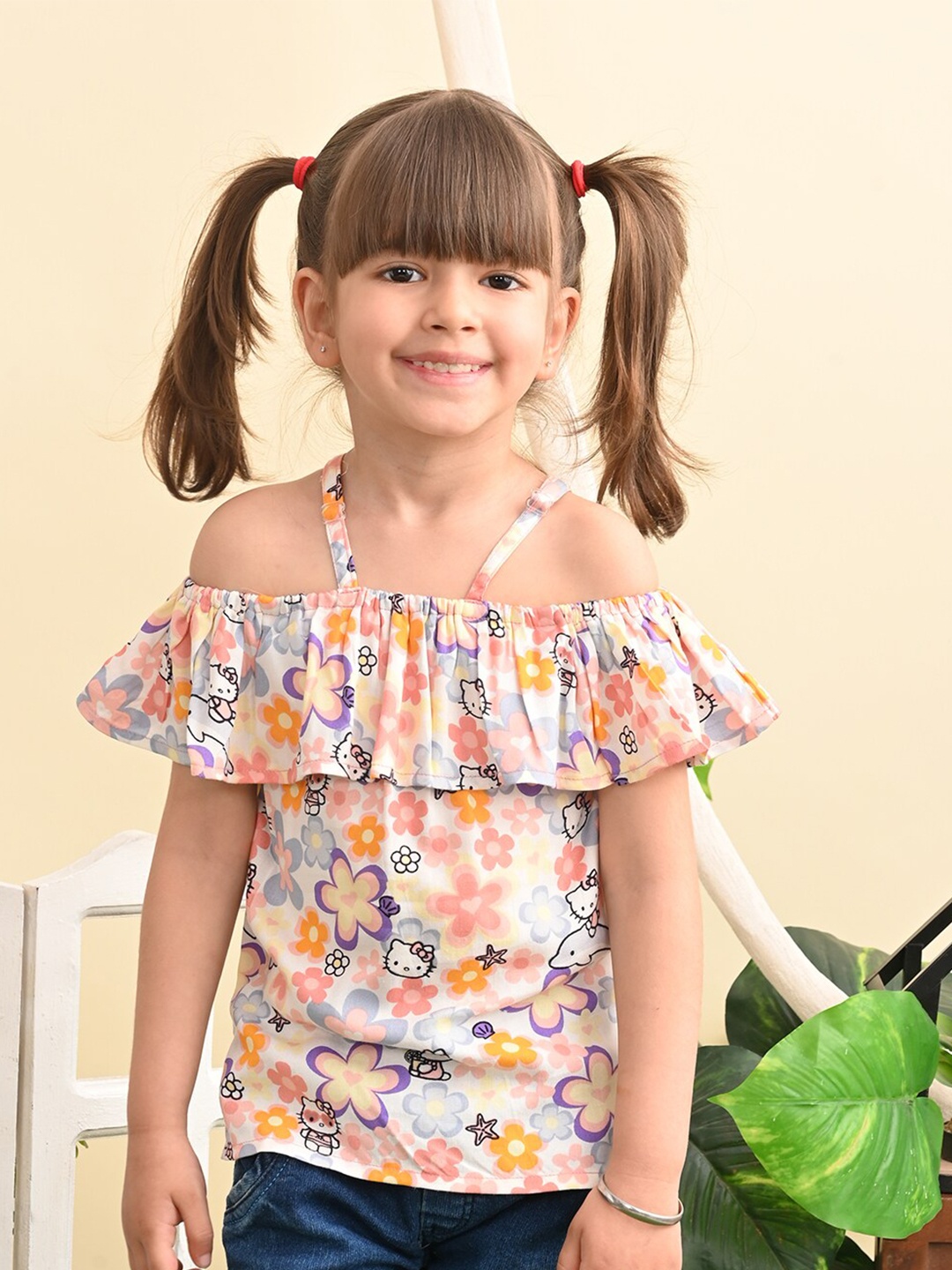 

Superminis Shoulder Straps Floral Printed Top, Peach