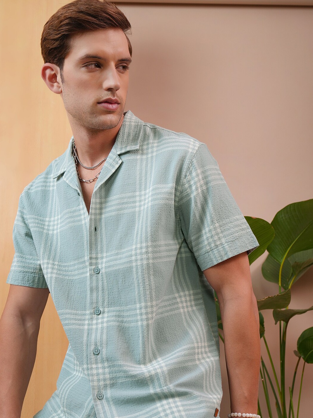 

LOCOMOTIVE Premium Dobby Textured Cuban Collar Cotton Relaxed Shirt, Green
