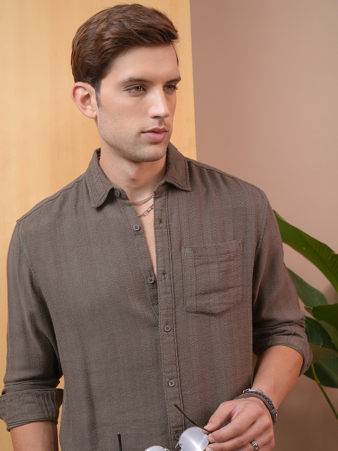 

LOCOMOTIVE Premium Jacquard Textured Relaxed Shirt, Brown
