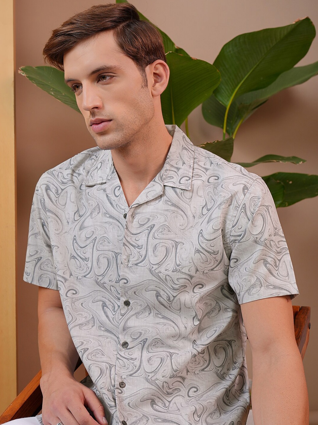 

LOCOMOTIVE Premium Printed Cuban Collar Relaxed Shirt, Grey