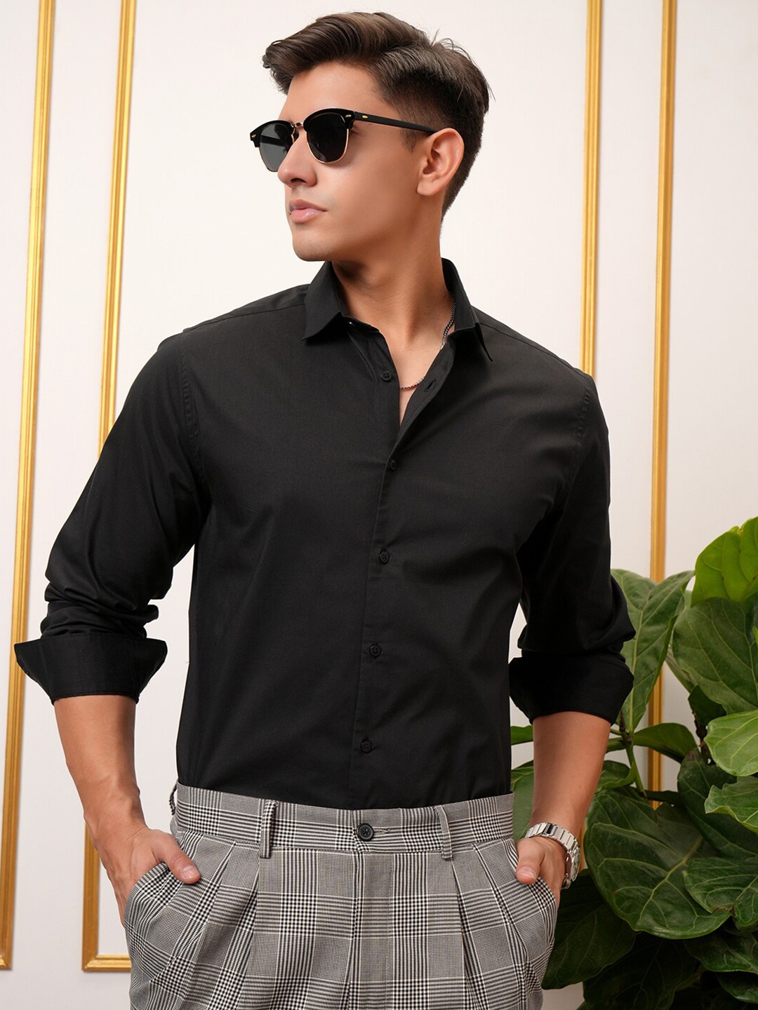 

LOCOMOTIVE Slim Fit Premium Party Shirt, Black
