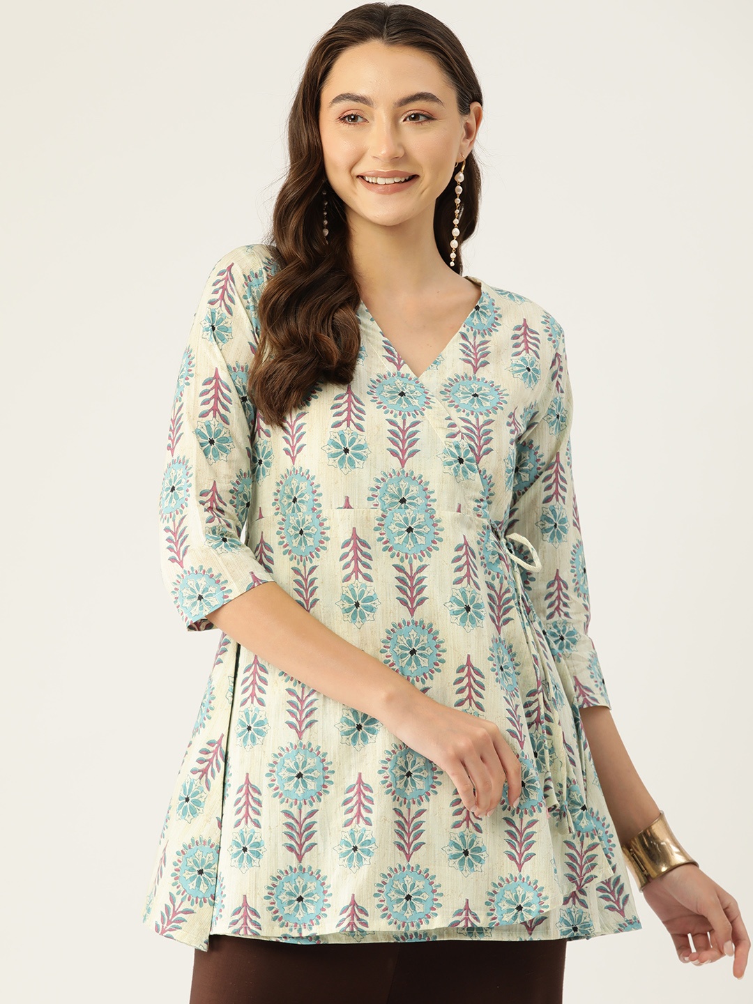 

FERANOID Floral Printed Pure Cotton Angrakha Kurti, Cream