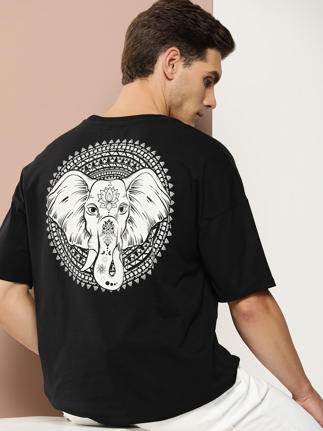 

Stormborn Men Graphic Printed Oversized Drop-Shoulder T-shirt, Black