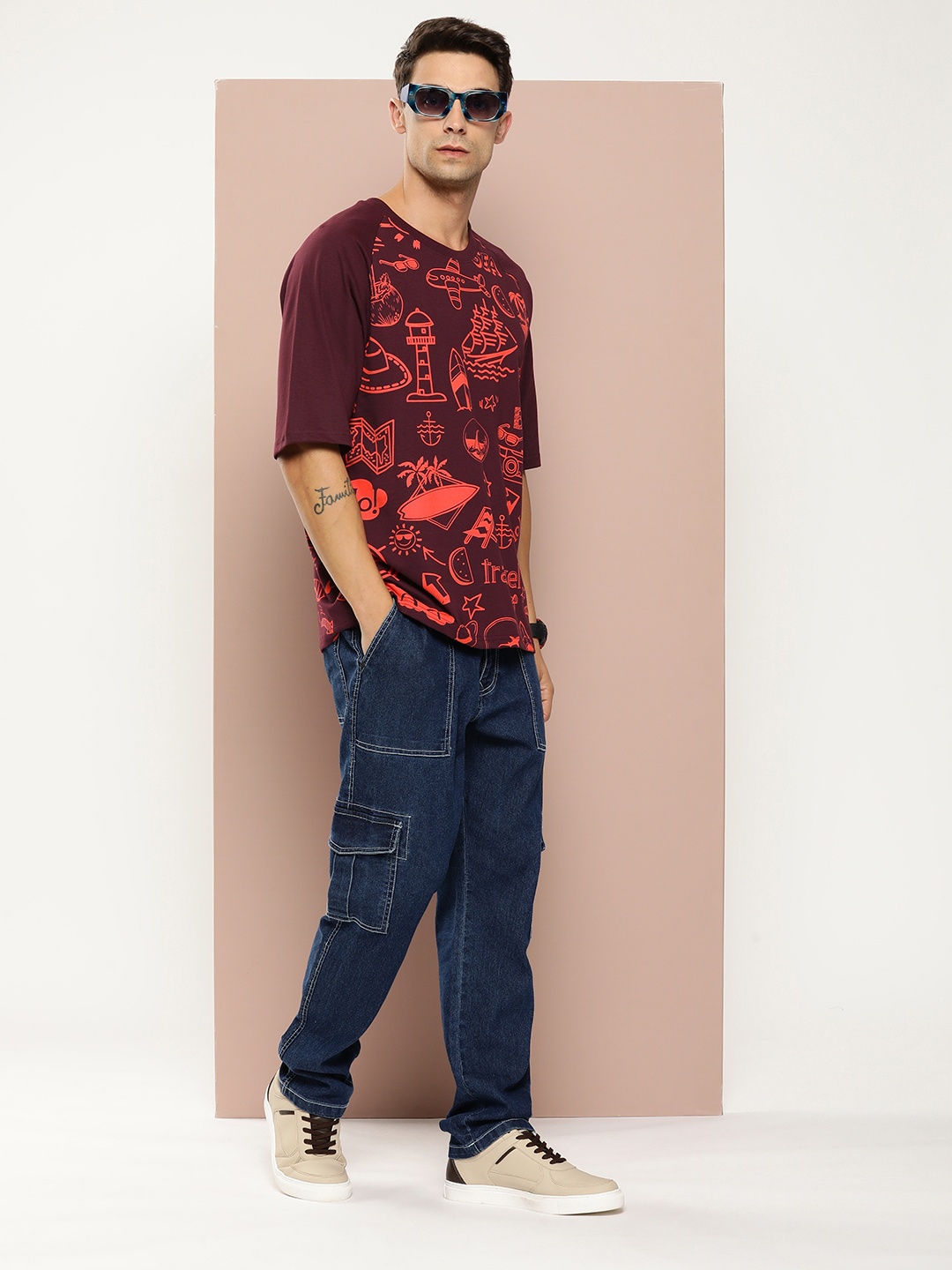 

Stormborn Men Graphic Printed Oversized Drop-Shoulder T-shirt, Maroon