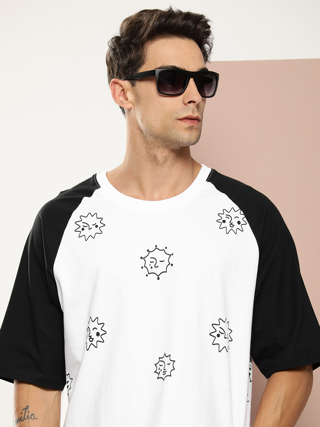 

Stormborn Men Graphic Printed Oversized Drop-Shoulder T-shirt, White