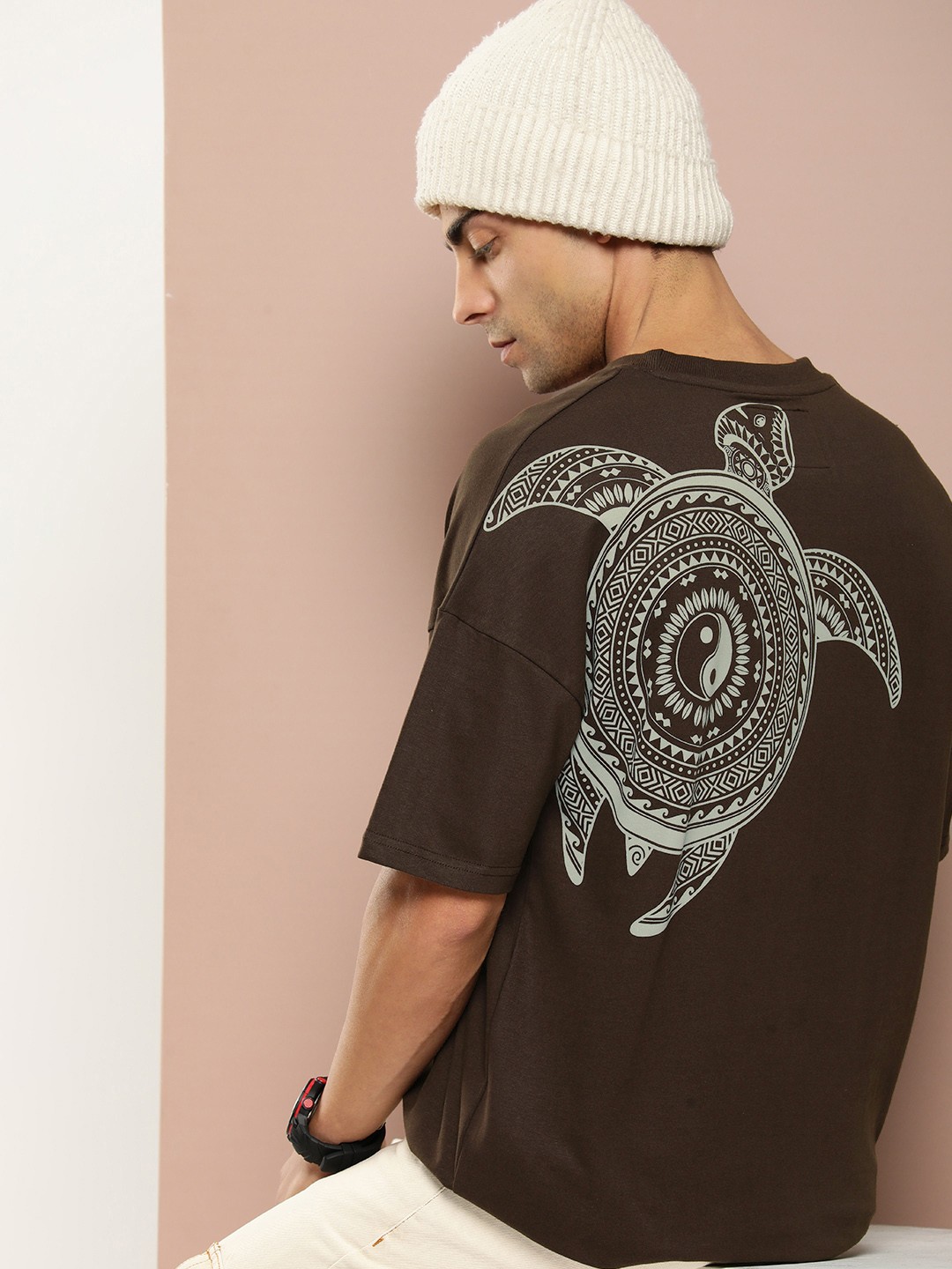 

Stormborn Men Graphic Printed Oversized Drop-Shoulder T-shirt, Brown