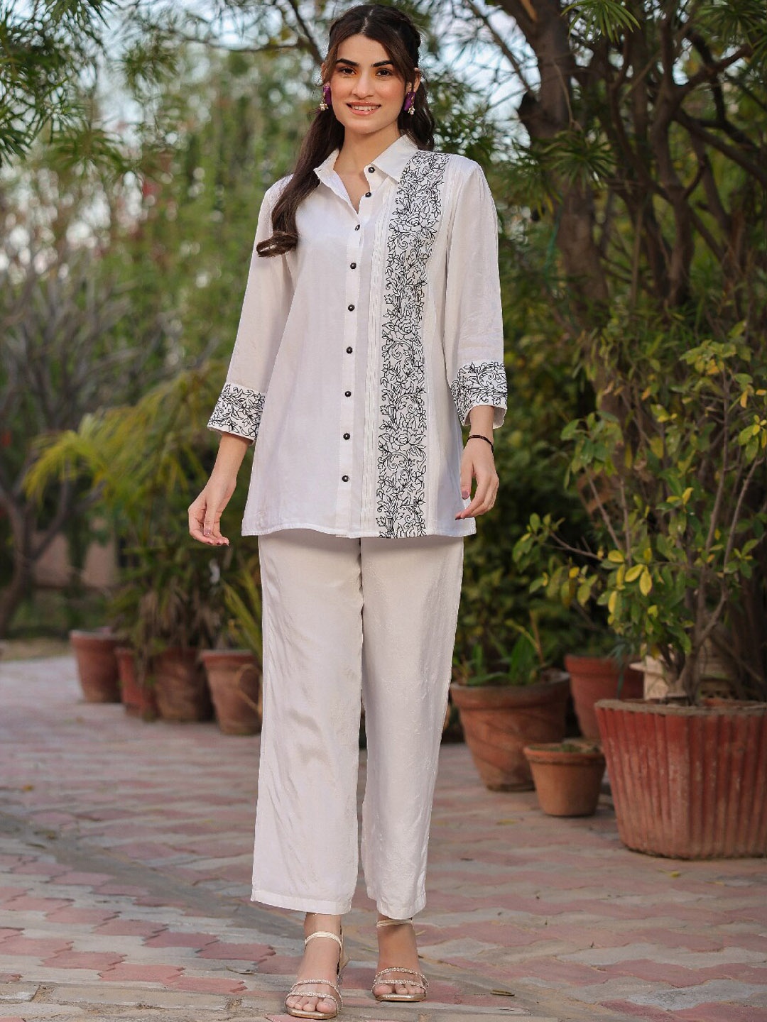 

EverBloom Embroidered Shirt & Trousers, White