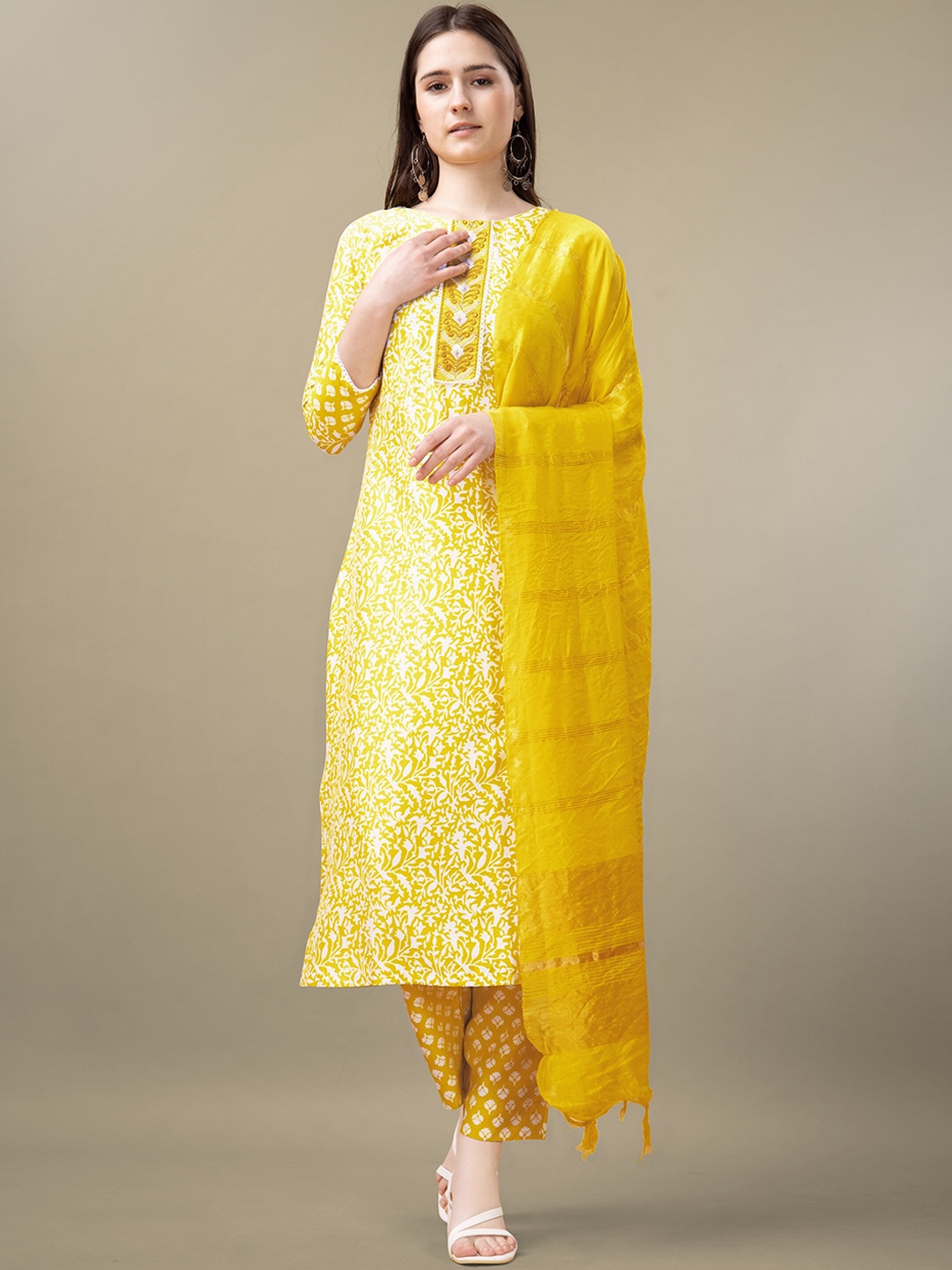 

Riddhi Textile Hub Ethnic Motifs Embroidered Thread Work Kurta & Trousers With Dupatta, Yellow