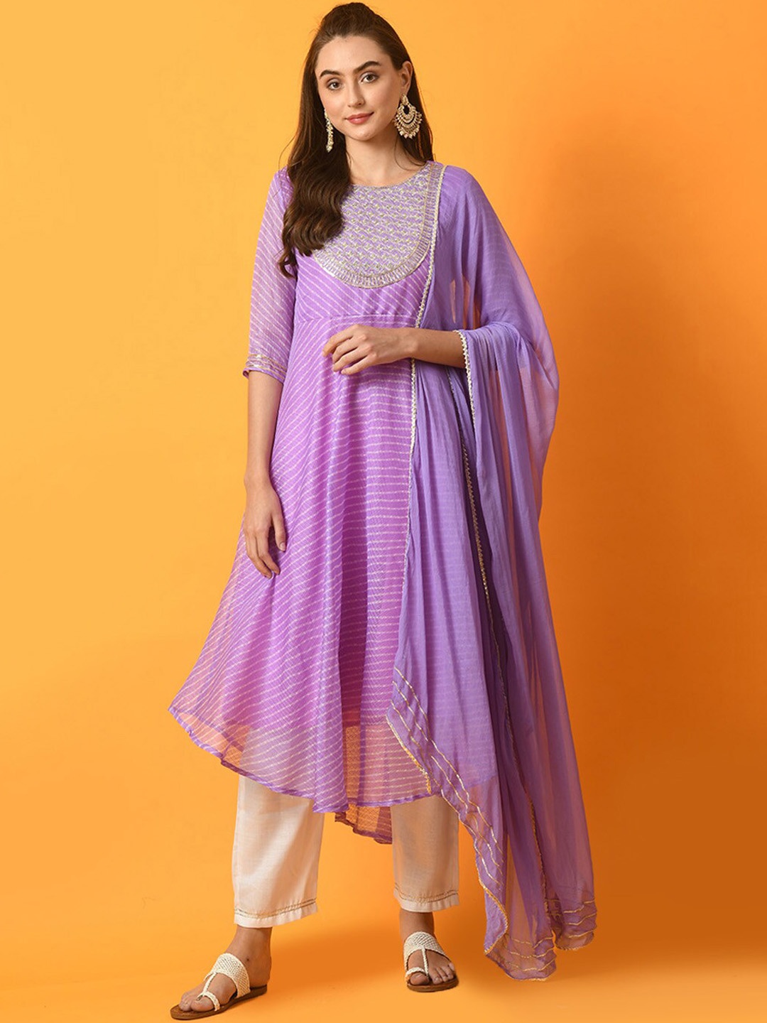 

Myshka Leheriya Printed Regular Kurta With Trousers & Dupatta, Purple