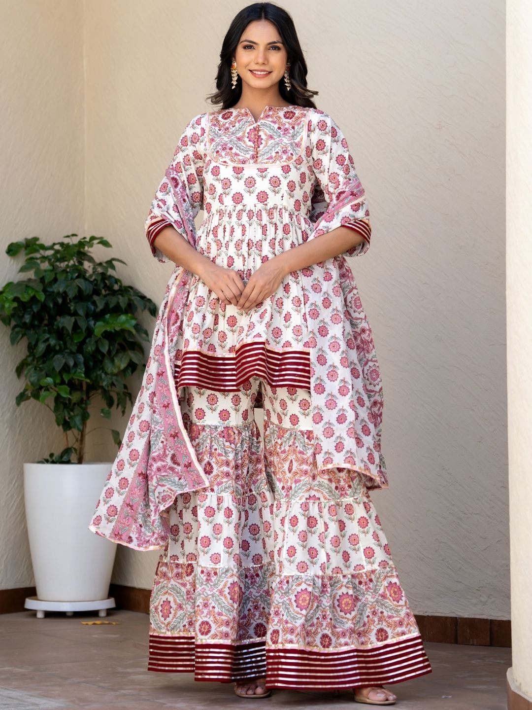 

HOUSE OF JAMOTI Floral Printed Empire Gotta Patti Pure Cotton Kurti With Sharara & Dupatta, Red