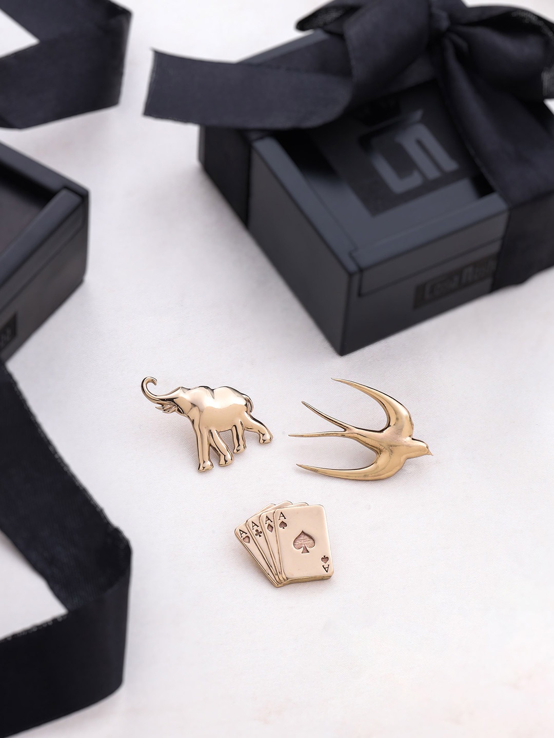 

COSA NOSTRAA Set Of 3 Brass Brooch, Gold