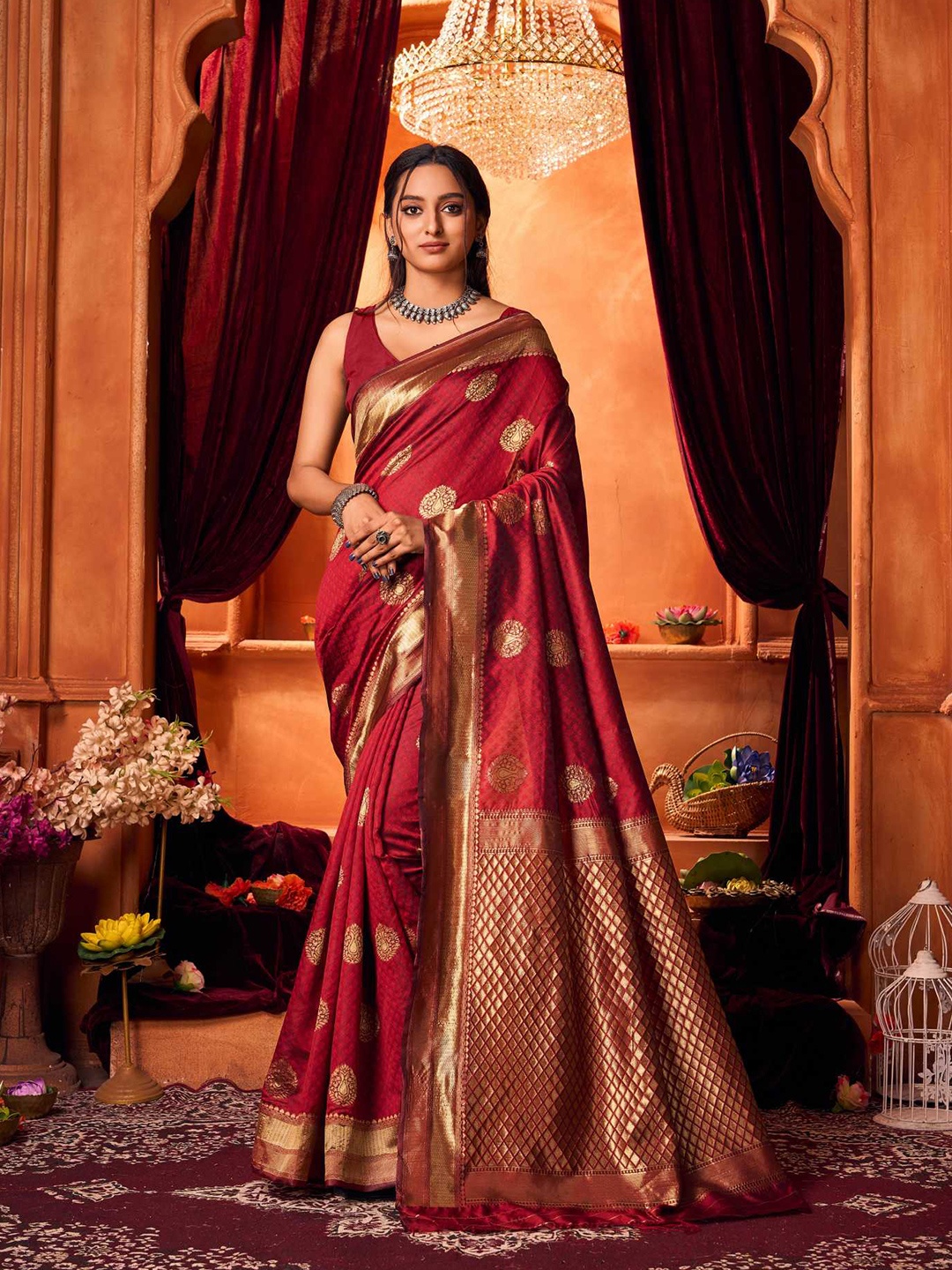 

KALINI Ethnic Motifs Zari Pure Silk Kanjeevaram Saree, Maroon