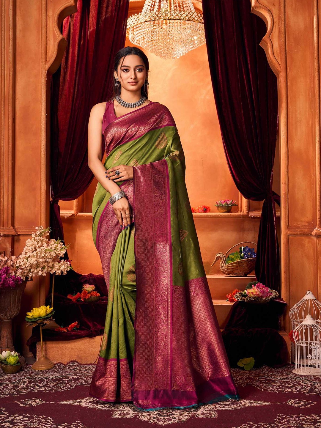

KALINI Women Ethnic Motif Zari Pure Silk Kanjeevaram Saree, Green