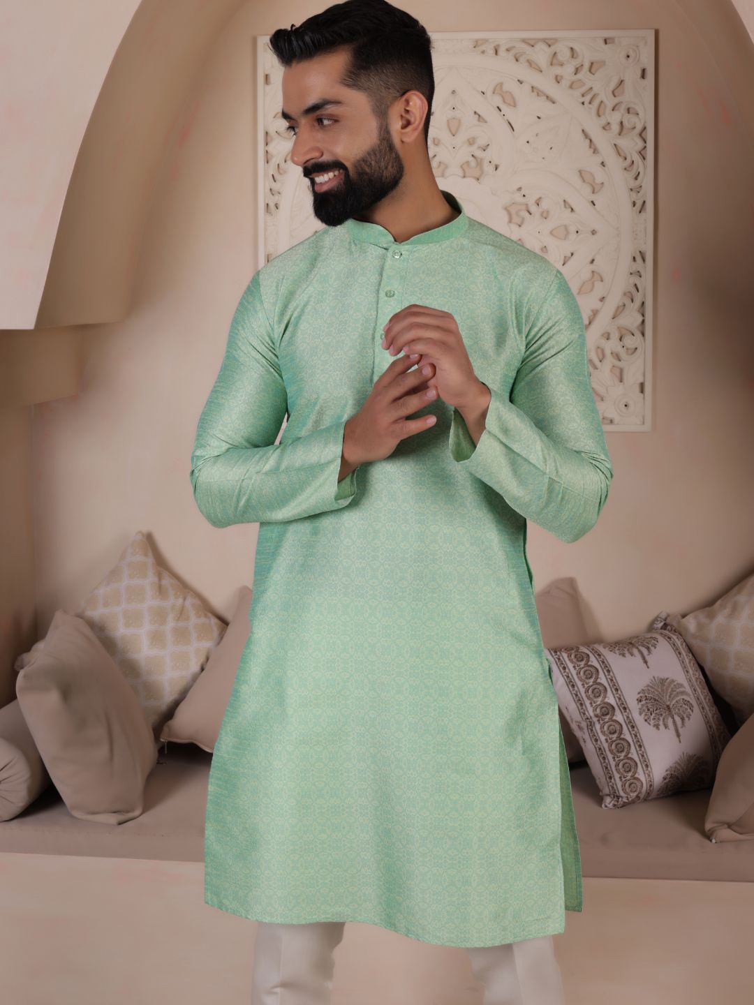 

Lightpole Woven Design Mandarin Collar Dupion Silk Kurta, Green