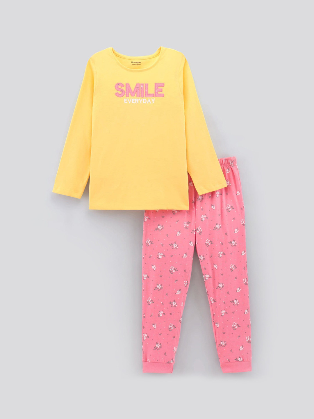 

Honeyhap Girls Typography Printed Pure Cotton Night suit, Yellow