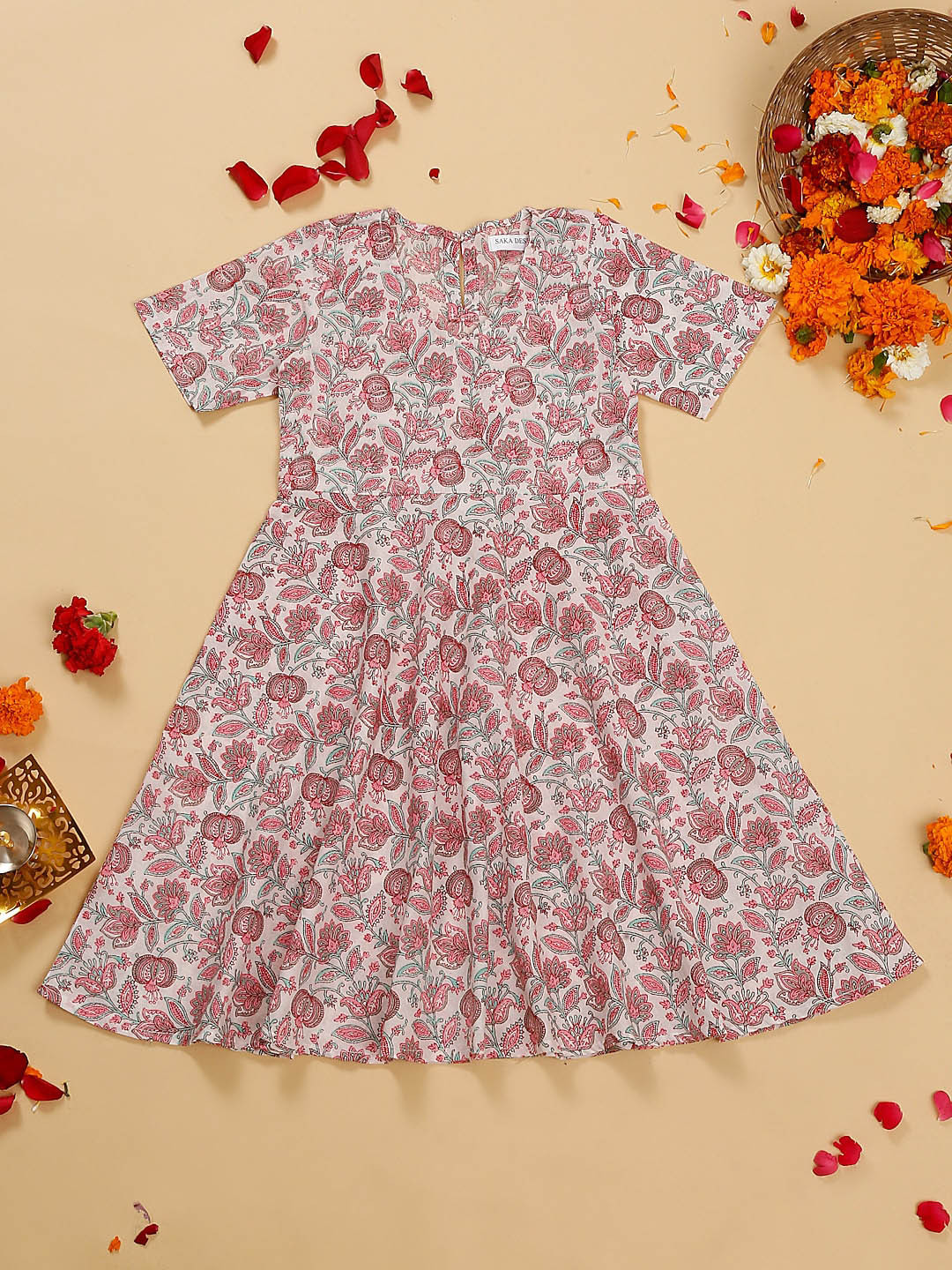 

SAKA DESIGNS Girls Floral Printed Cotton A-Line Kurta, Pink