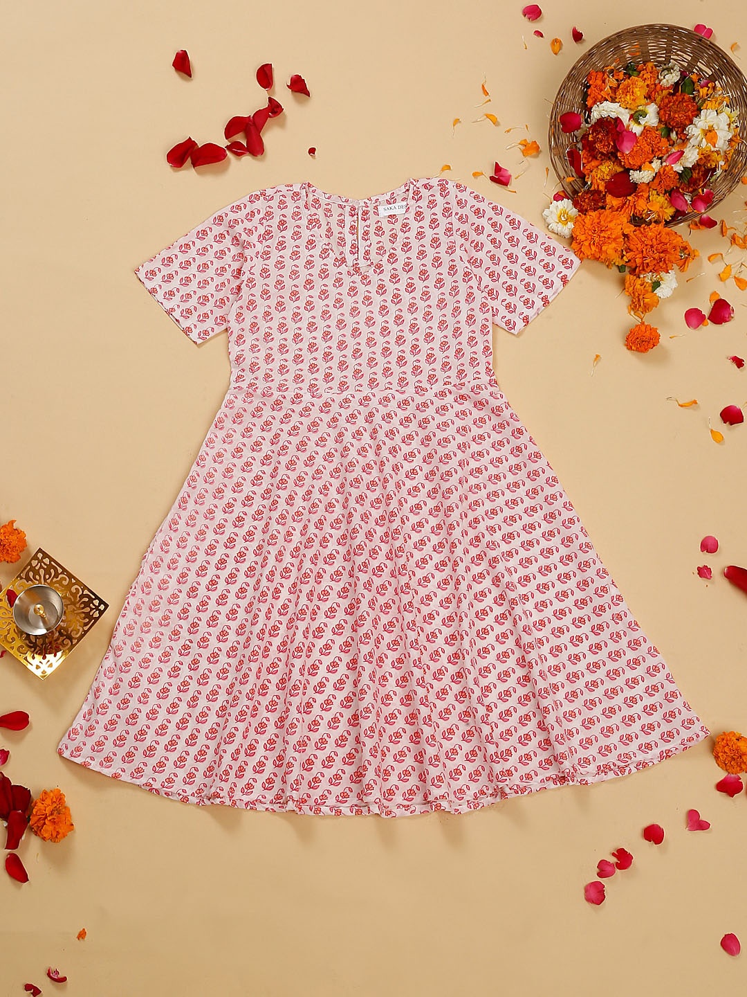 

SAKA DESIGNS Girls Floral Printed Cotton A-Line Kurta, Pink