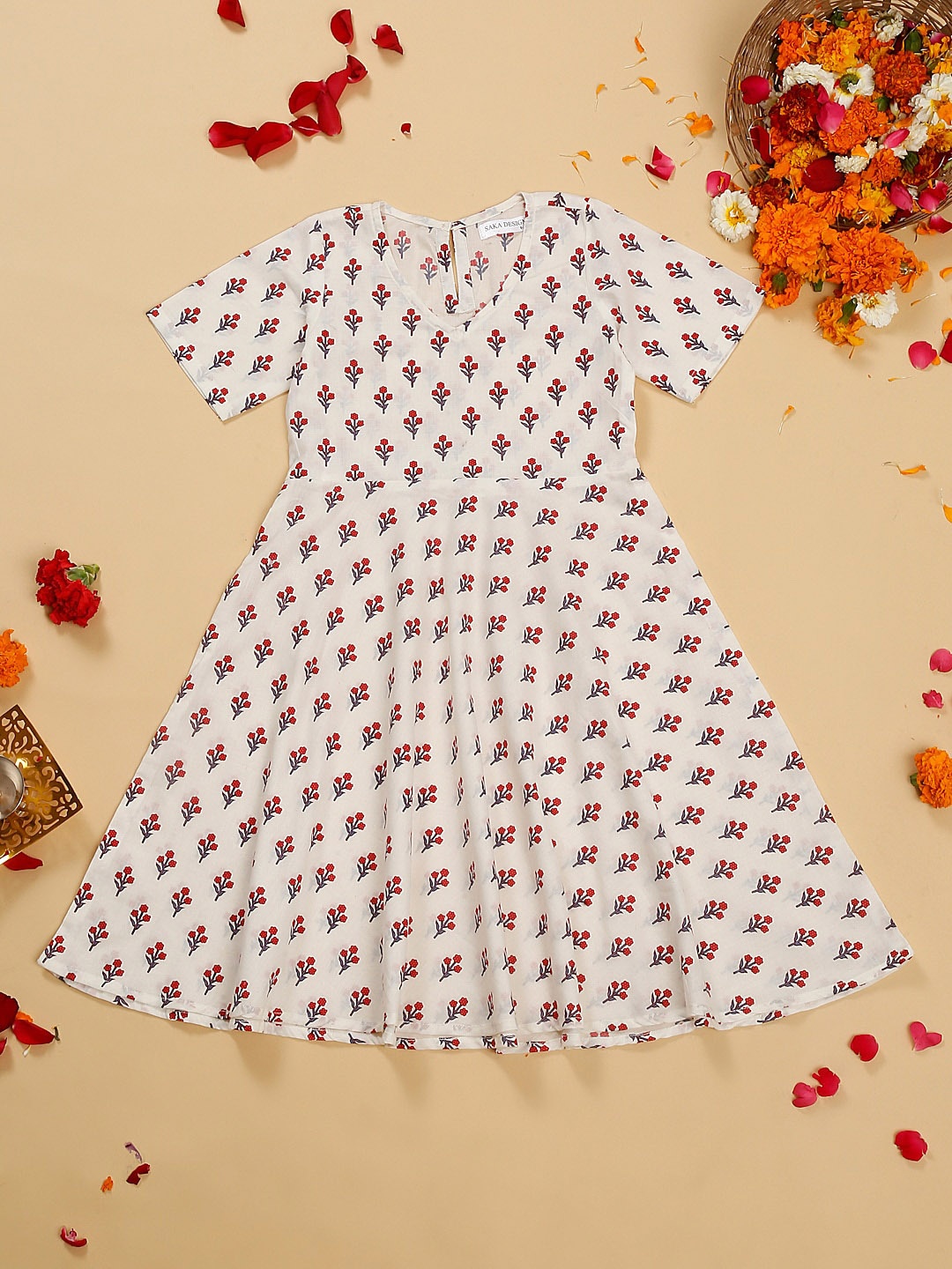 

SAKA DESIGNS Girls Floral Printed Cotton A-Line Kurta, Off white