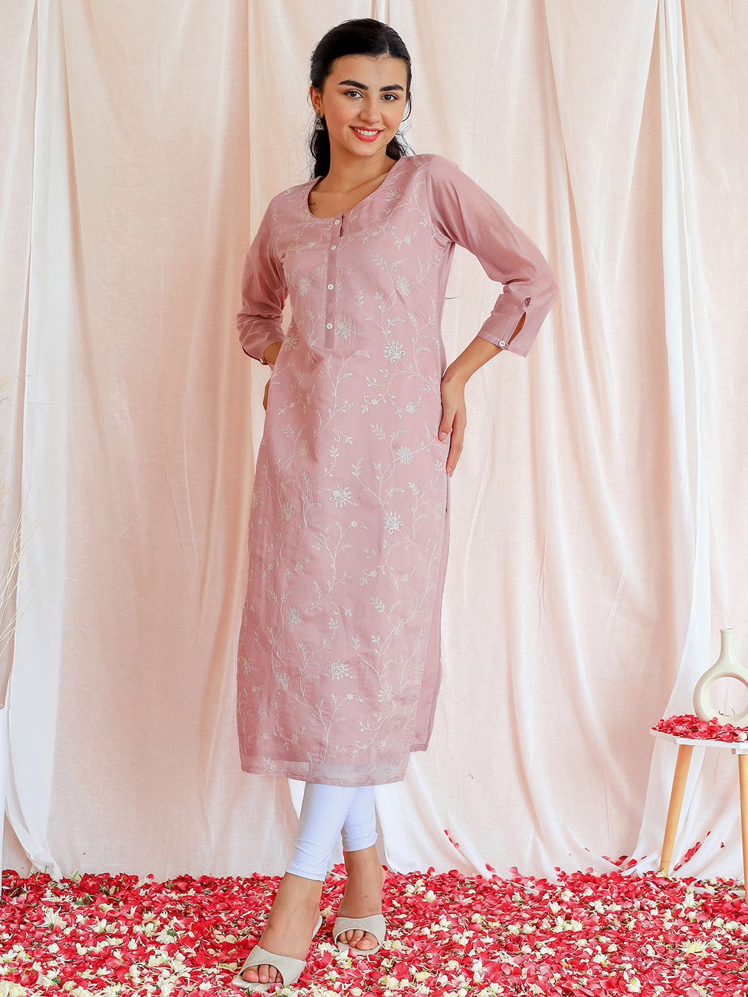 

Libas Embroidered Sequinned Pastel Kurta, Mauve