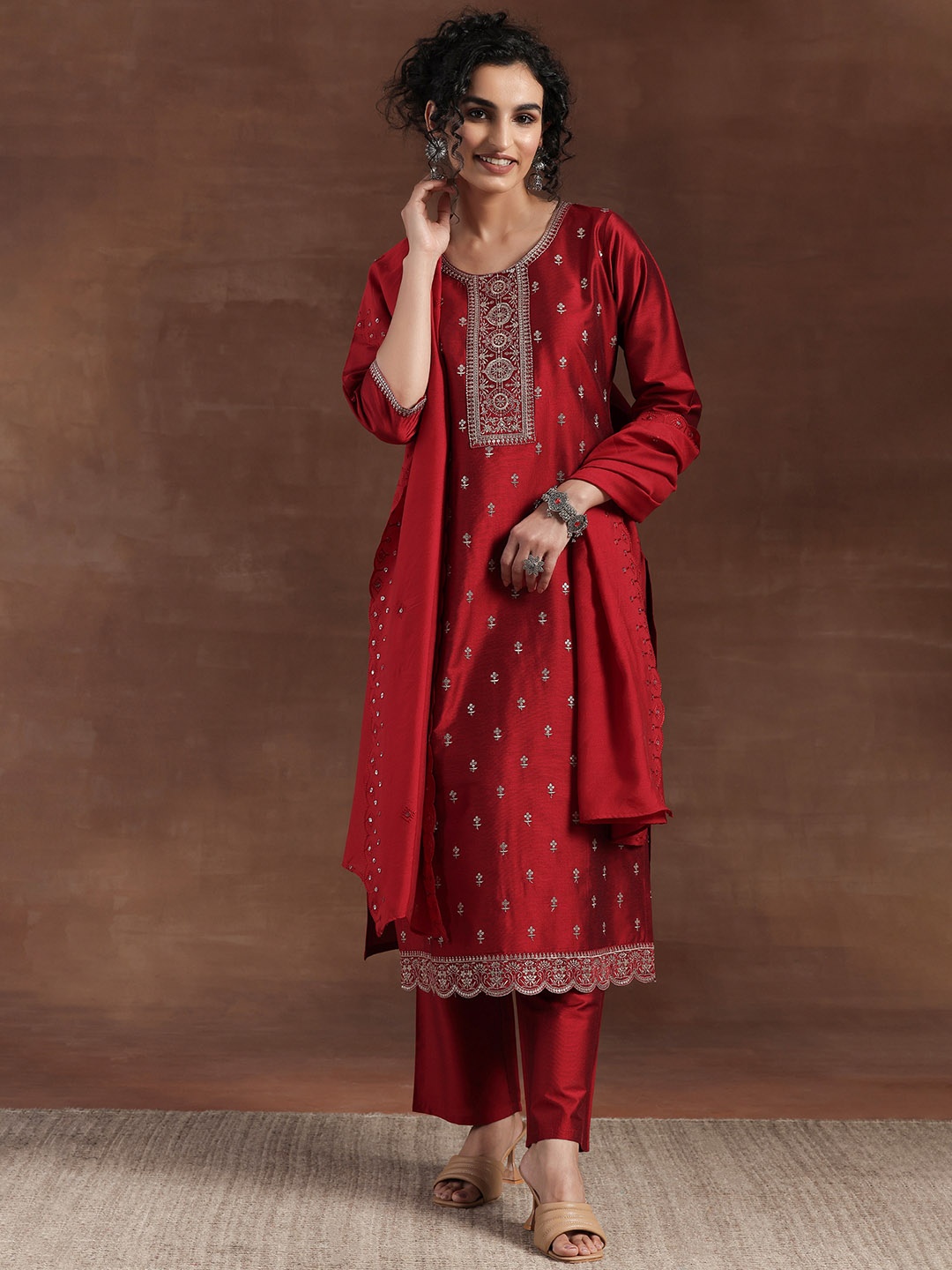 

Libas Floral Embroidered Sequinned Straight Kurta with Trousers & With Dupatta, Red