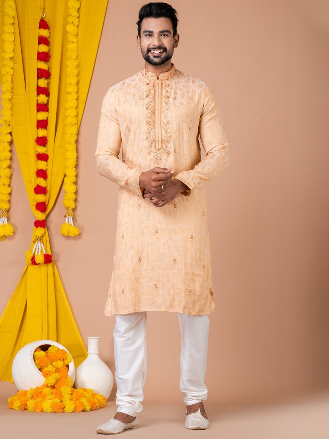 

HU - Handcrafted Uniquely Floral Embroidered Mandarin Collar Straight Kurta, Yellow