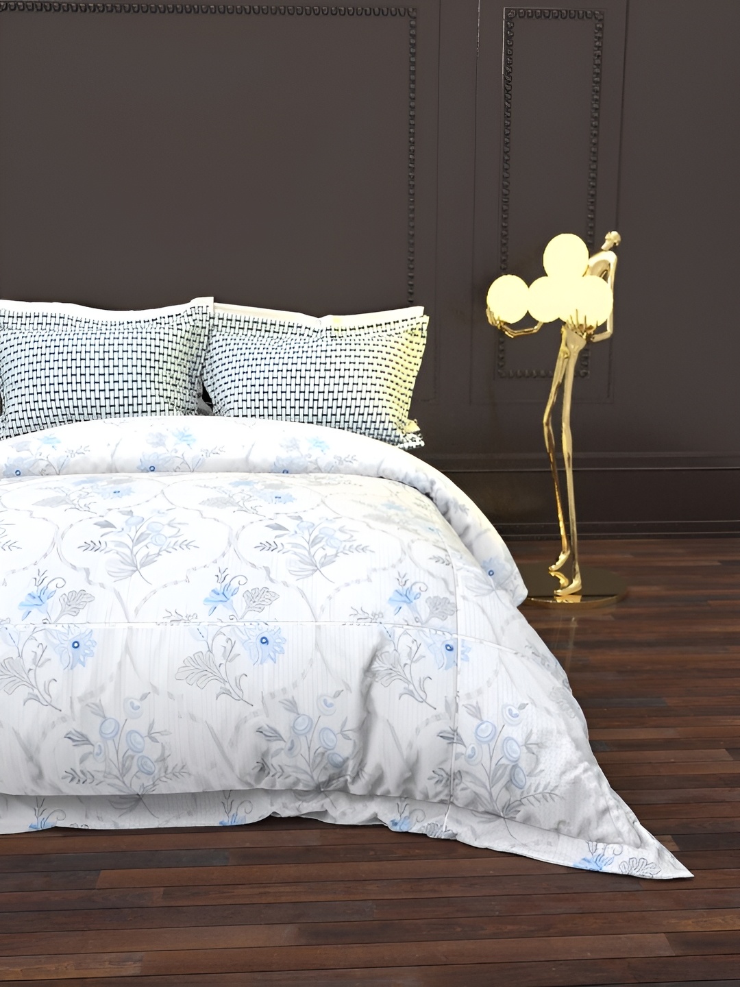 

THE WHITE MOSS Blue & White Cotton 144 TC Queen Bedsheet with 2 Pillow Covers