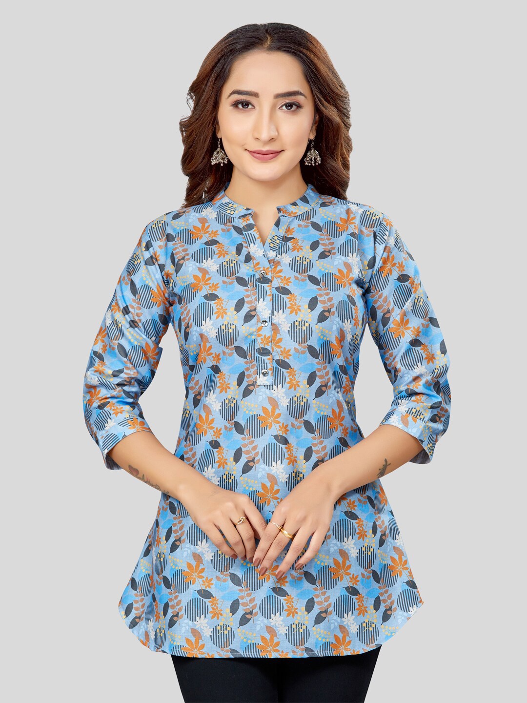 

Saree Swarg Floral Printed Mandarin Collar A-Line Kurti, Blue