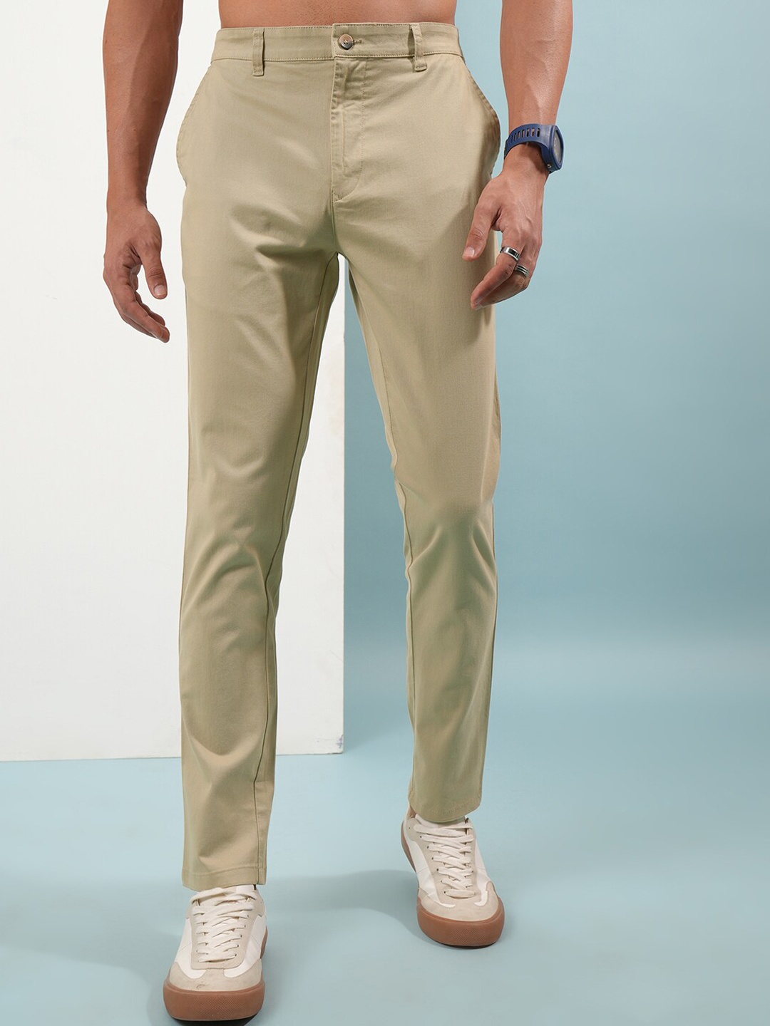 

HIGHLANDER Men Soft Feel Twill Chino Trousers, Beige