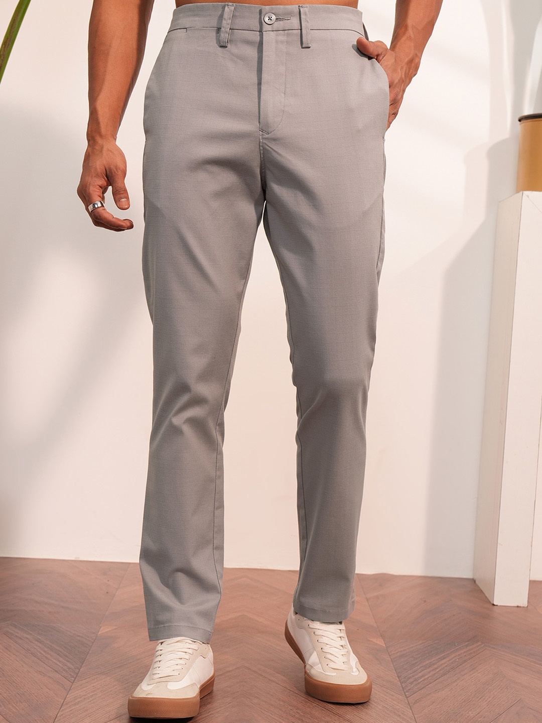 

LOCOMOTIVE Premium Men Mid Rise Slim Fit Ankle Length Trousers, Grey