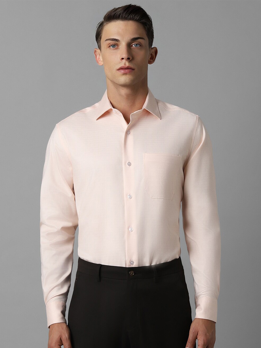 

Louis Philippe Spread Collar Formal Shirt, Peach