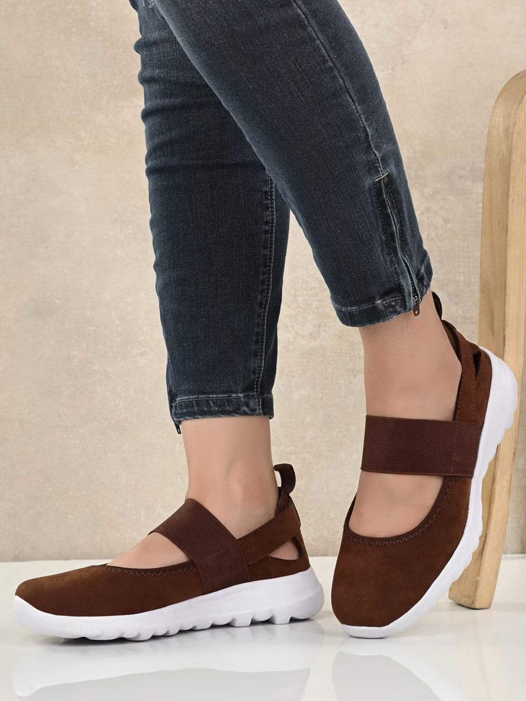 

MISEEN Women Round Toe Lightweight Sneakers, Coffee brown