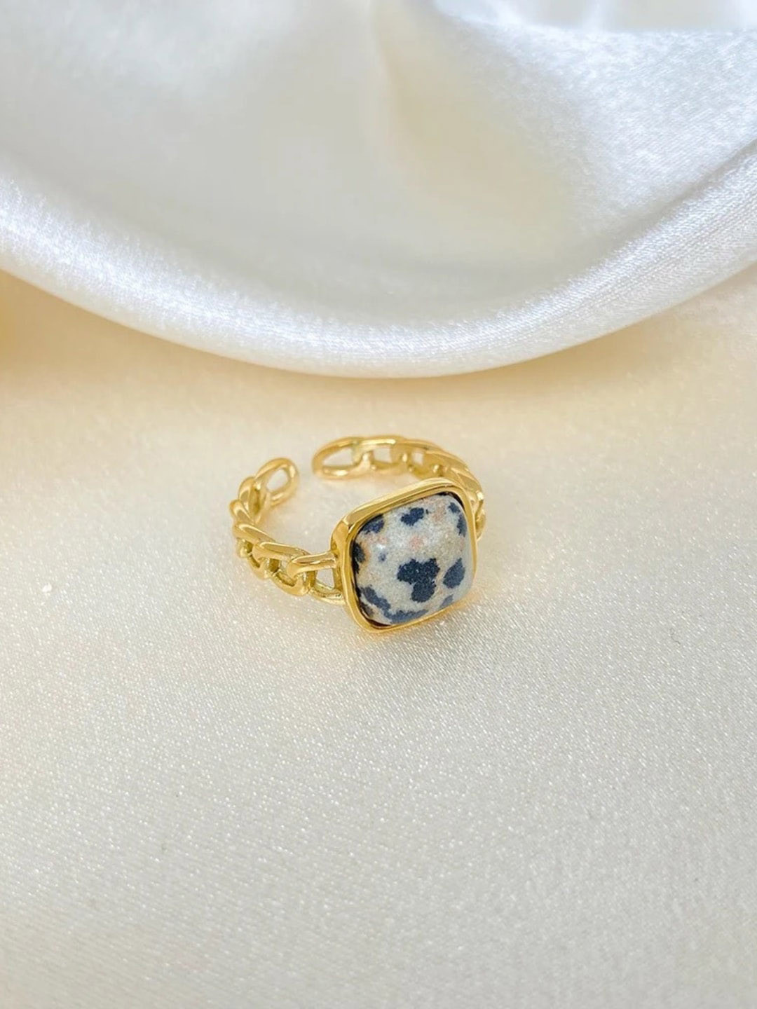 

Dorada Jewellery Gold-Plated Stainless Steel Crystal-Studded Finger Ring
