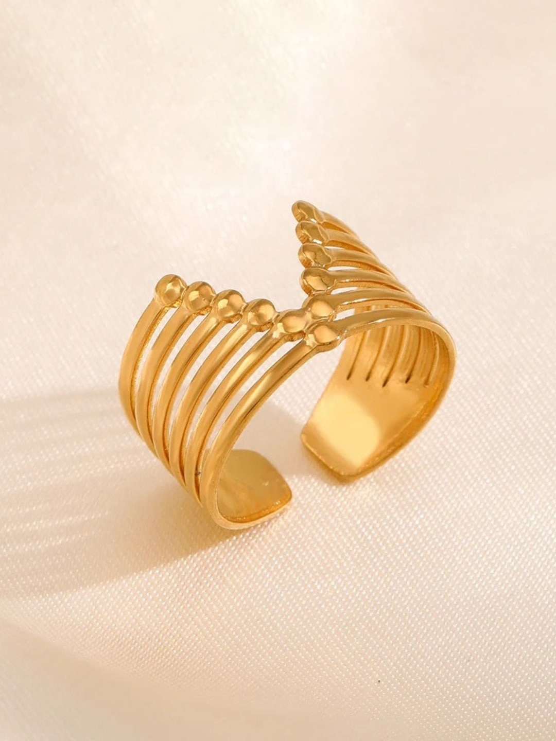 

Dorada Jewellery Gold-Plated Stainless Steel Finger Ring