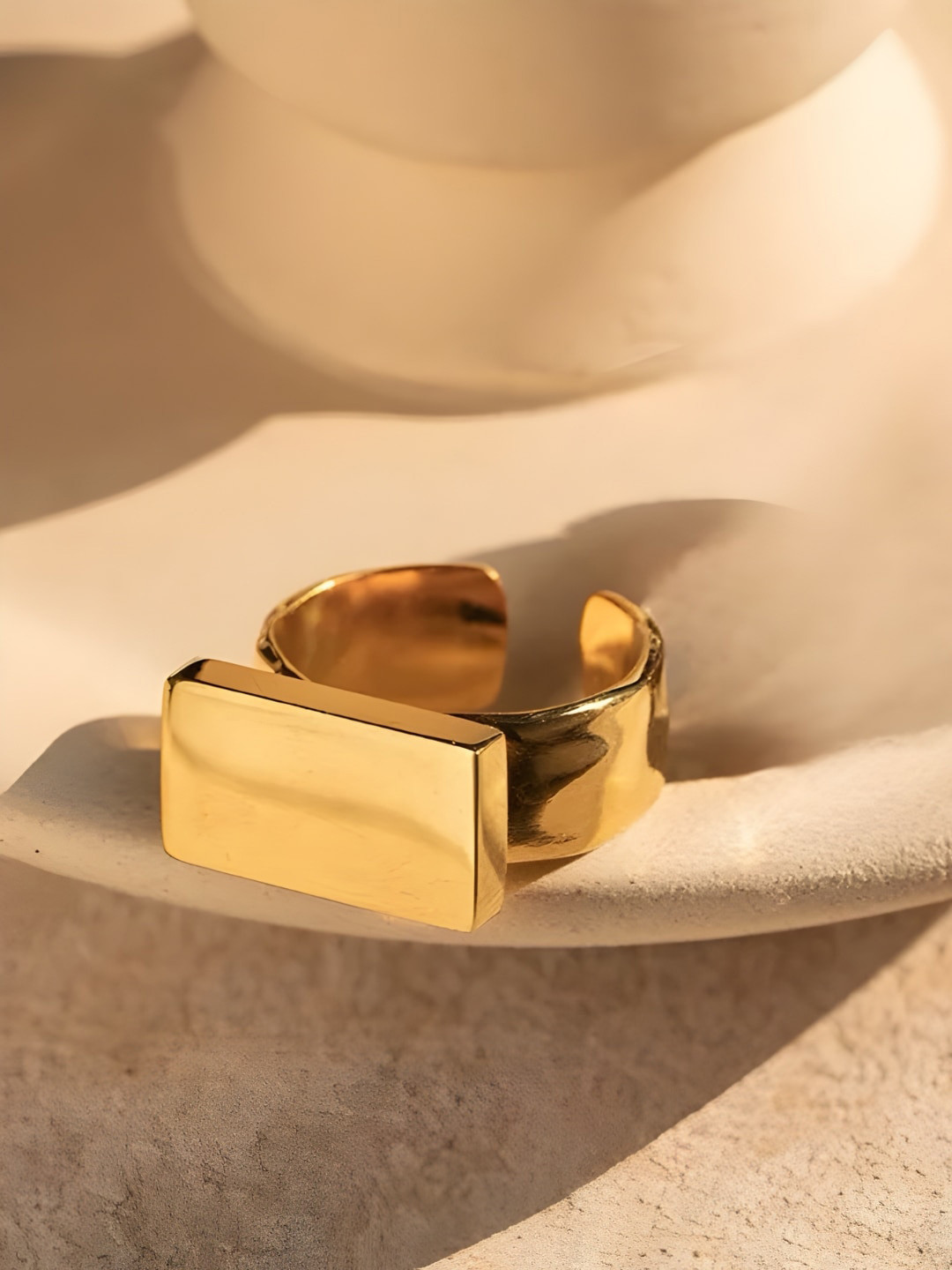 

Dorada Jewellery Gold Plated Stainless Steel T Bar Charm Ring