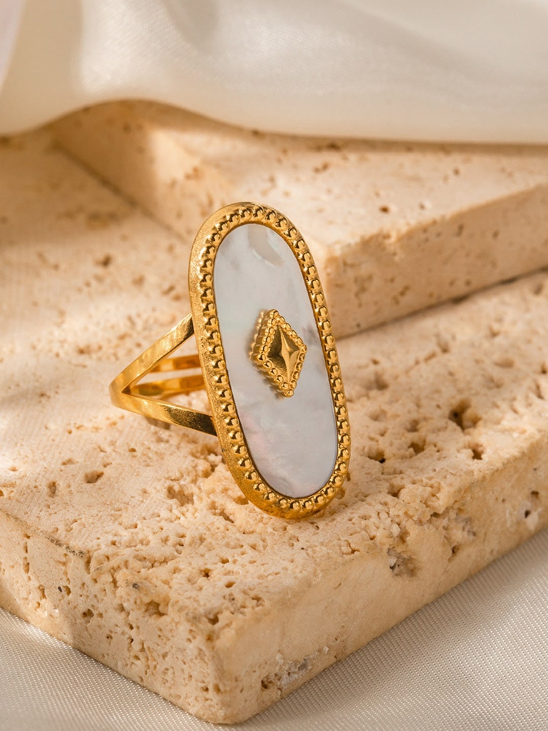 

Dorada Jewellery Gold Plated Stainless Steel Crystal Studded Finger Ring, White