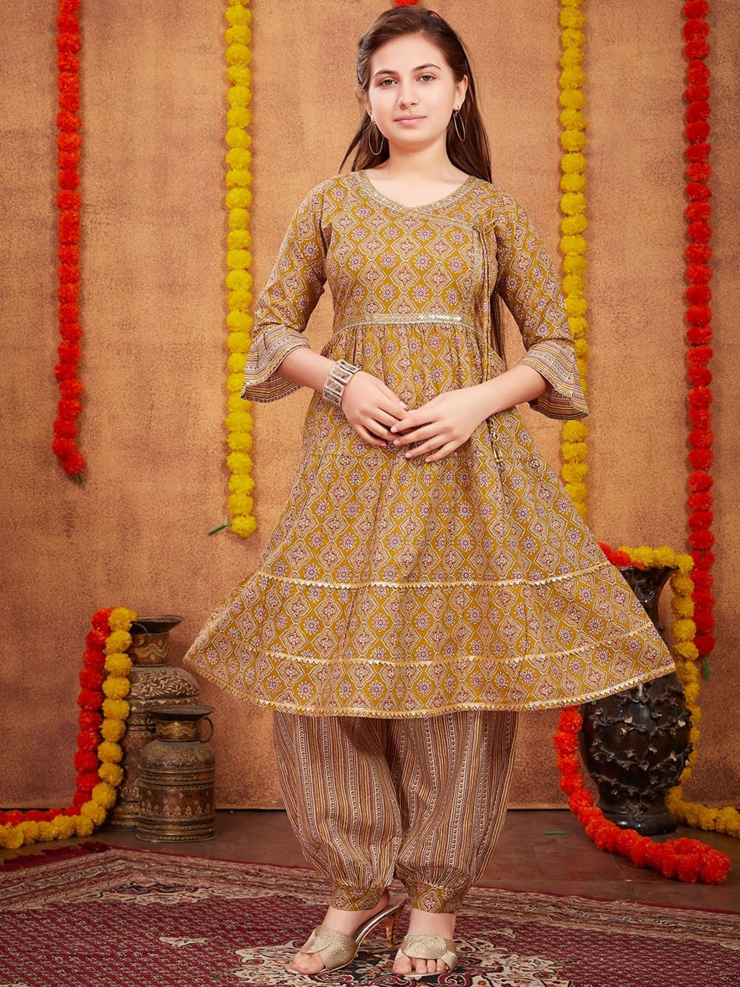 

Aarika Girls Floral Printed Bell Sleeves Sequinned Pure Cotton Angrakha Kurta with Salwar, Brown