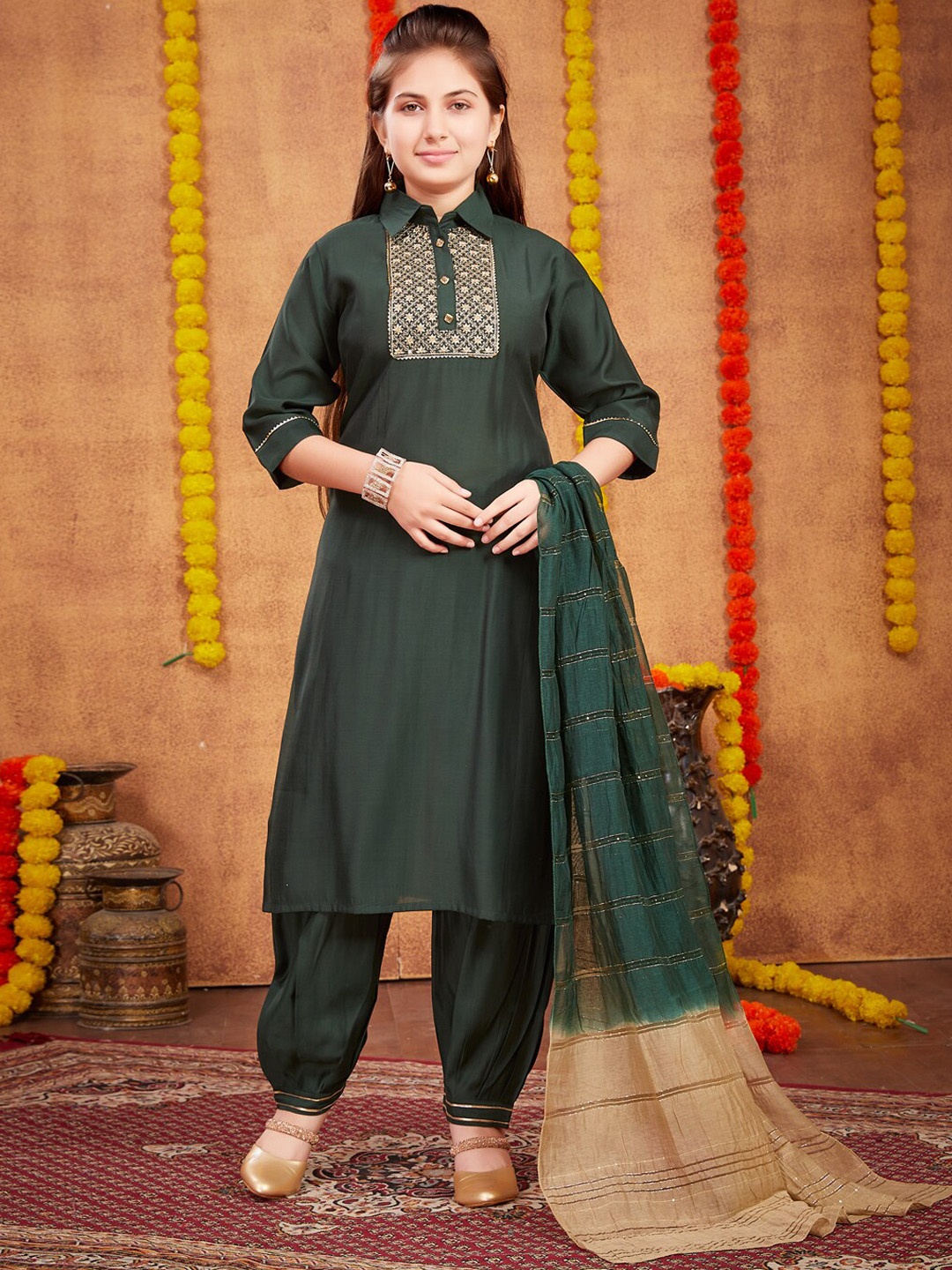 

BAESD Girls Ethnic Motifs Yoke Design Sequinned Pure Silk Kurta With Patiala & Dupatta, Green