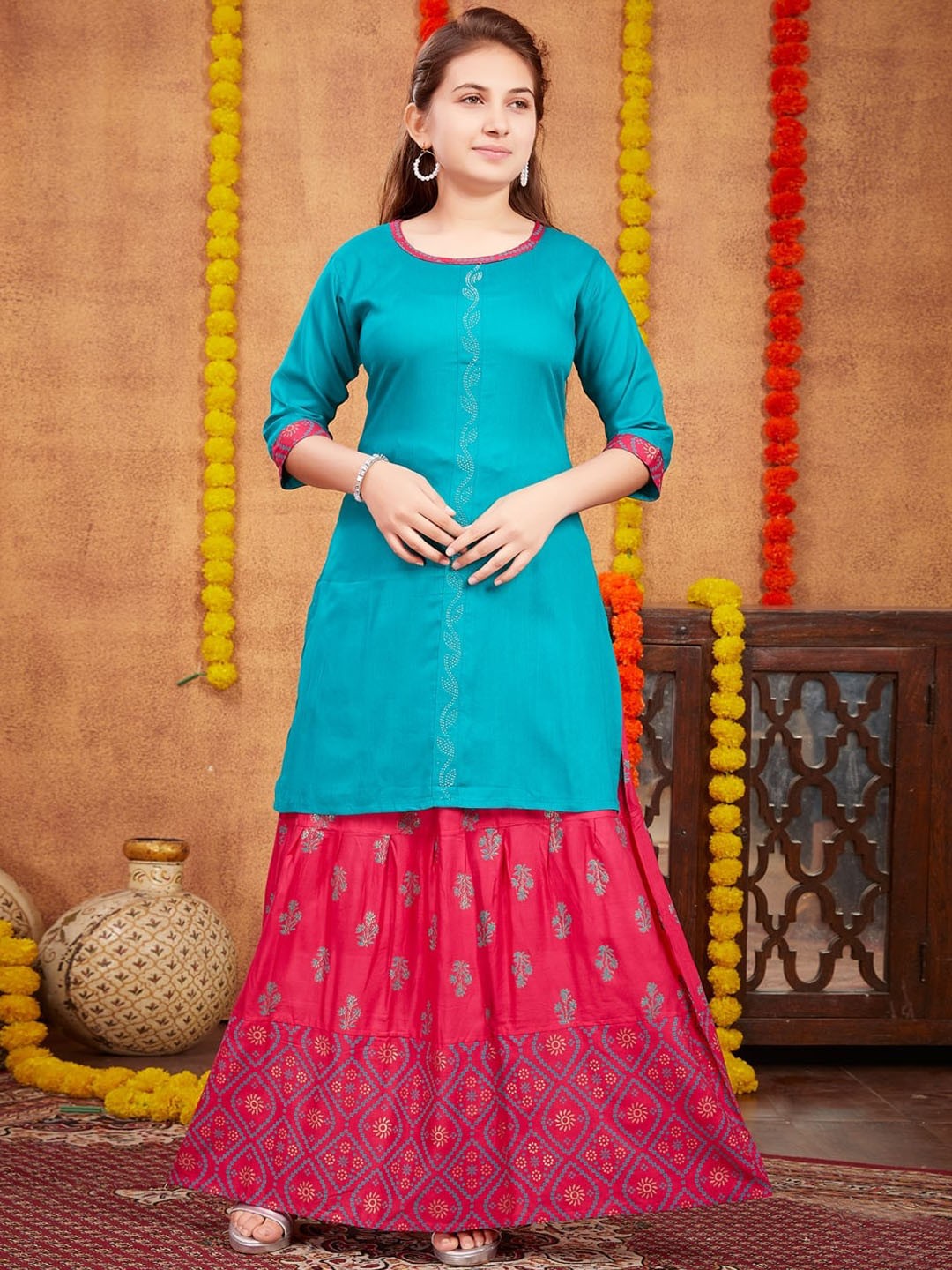 

BAESD Girls Regular Embellished Kurta With Skirt, Turquoise blue