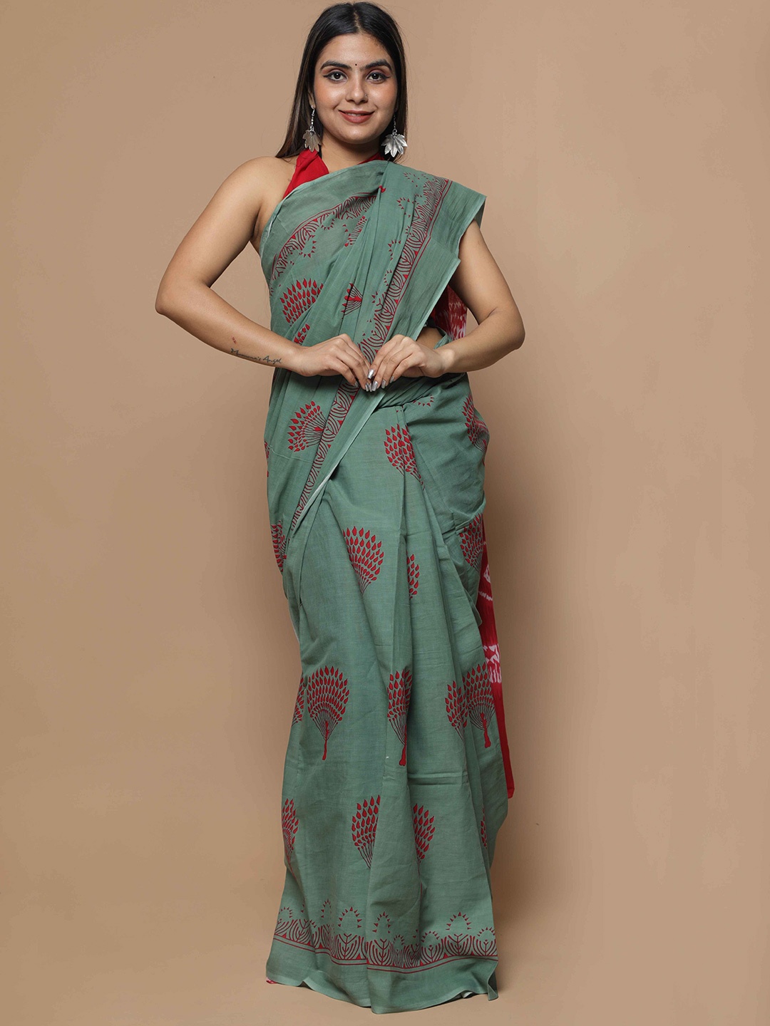 

PALLO LATKE Dabu Pure Cotton Block Print Saree, Green