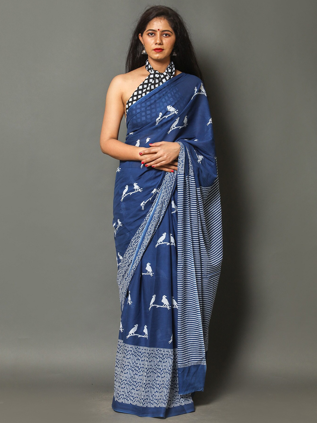 

PALLO LATKE Dabu Pure Cotton Ready to Wear Block Print Saree, Blue