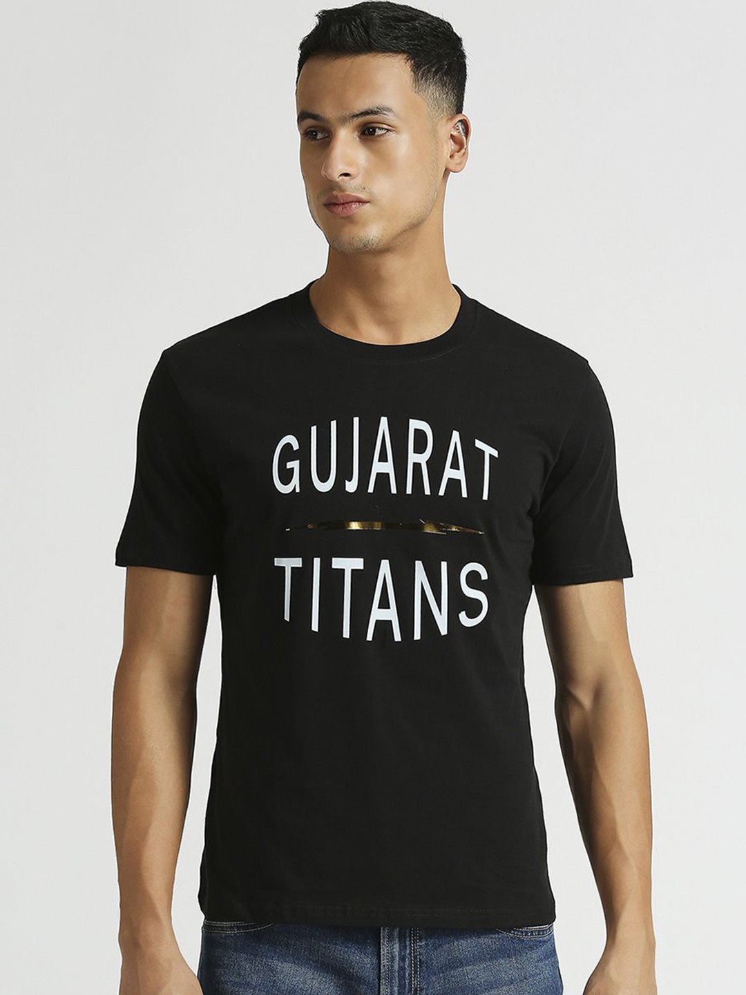 

FanCode Unisex Official Gujarat Titans Logo Printed Cotton T-Shirt, Navy blue