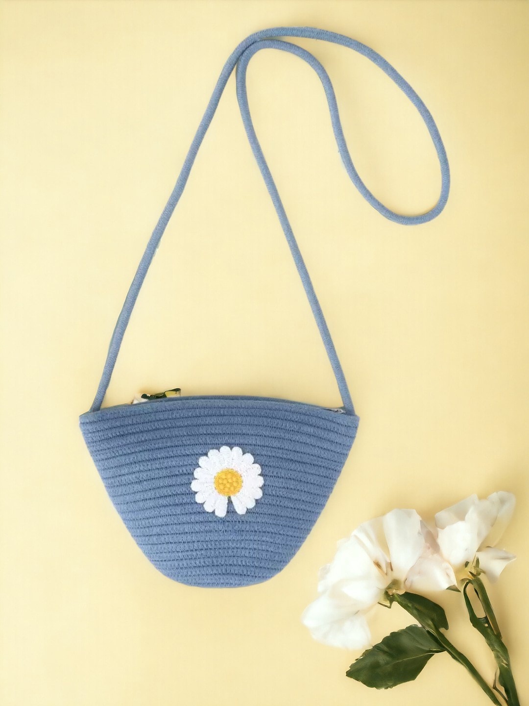 

SAMTROH Textured Bucket Jute Sling Bag, Blue