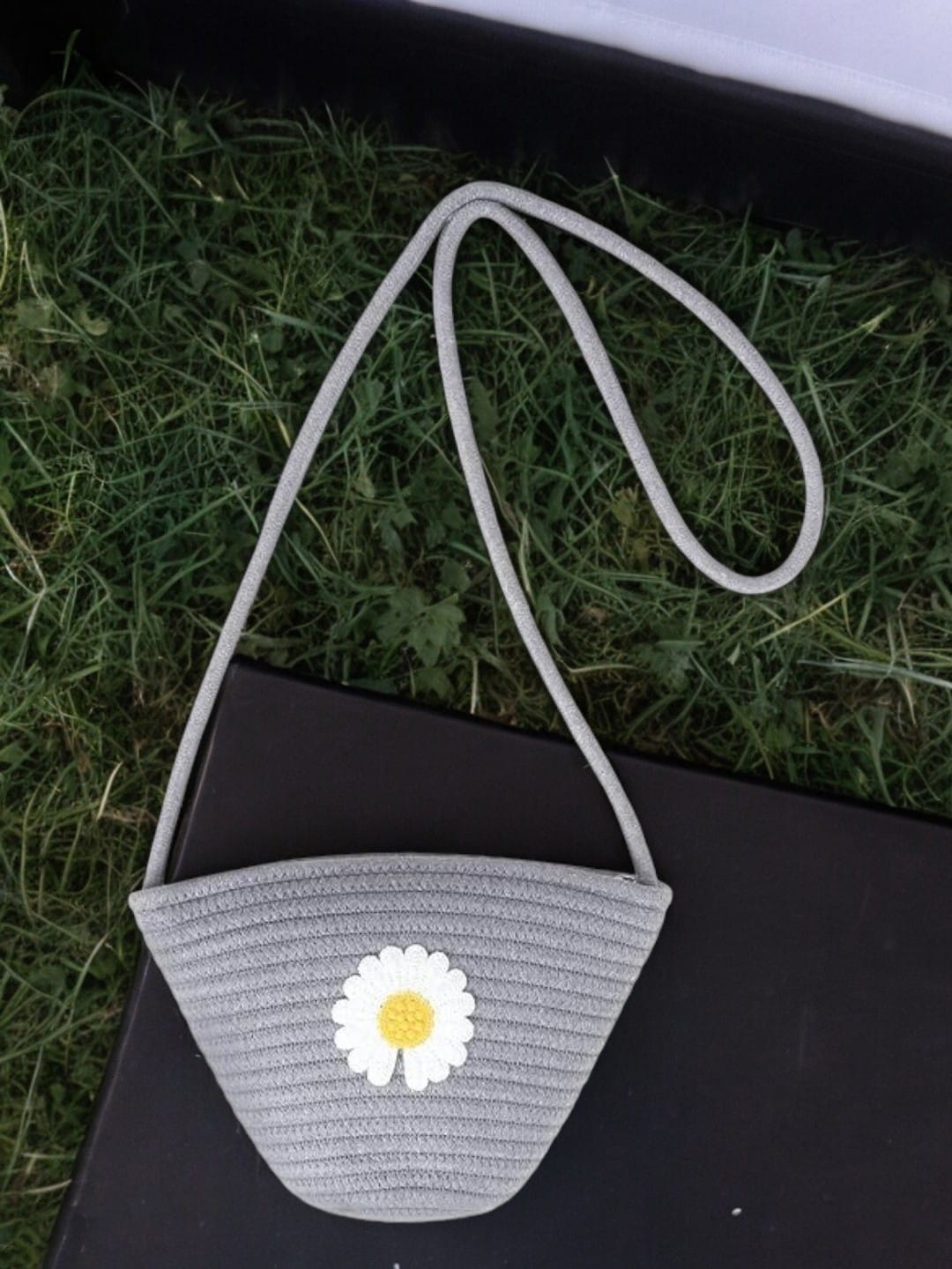 

SAMTROH Textured Bucket Sling Bag, Grey